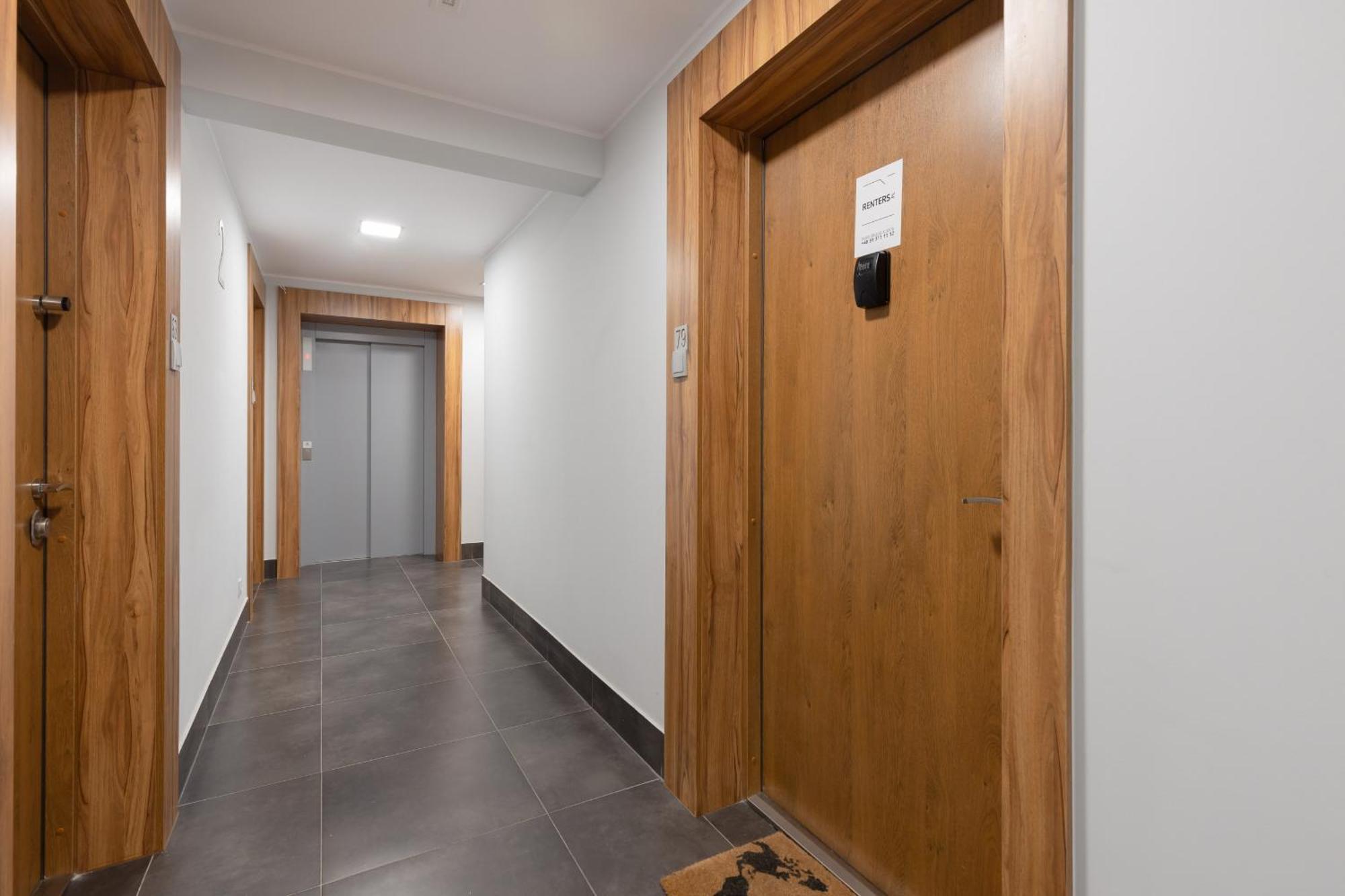Cozy Three-bedroom Family In By Renters *