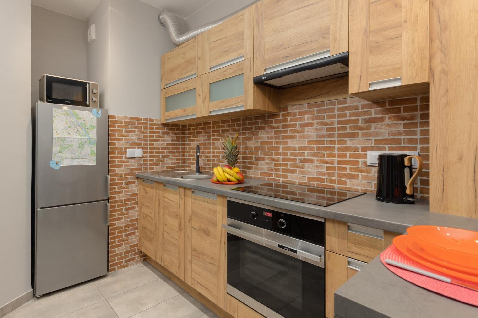 Cozy Three-bedroom Family In By Renters Warschau