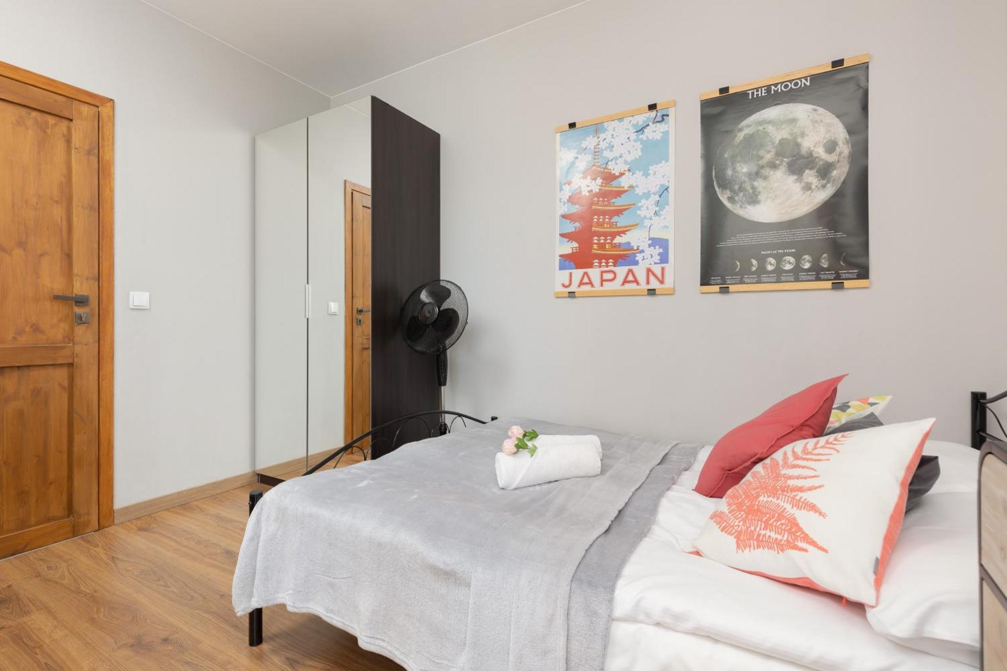 Cozy Three-bedroom Family In By Renters * Warschau