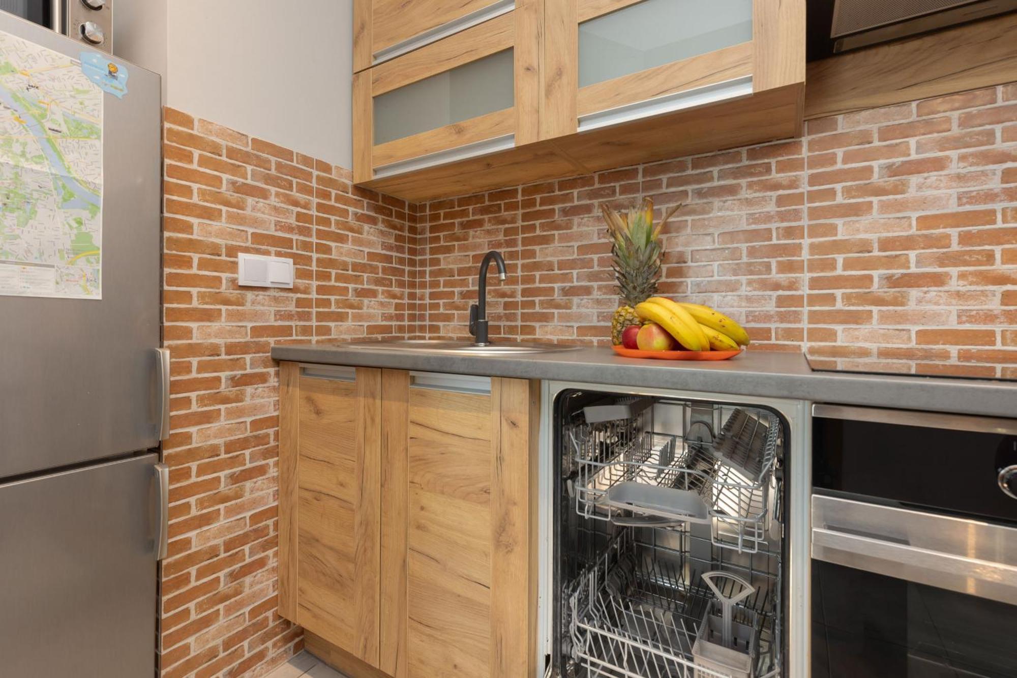 Cozy Three-bedroom Family In By Renters *