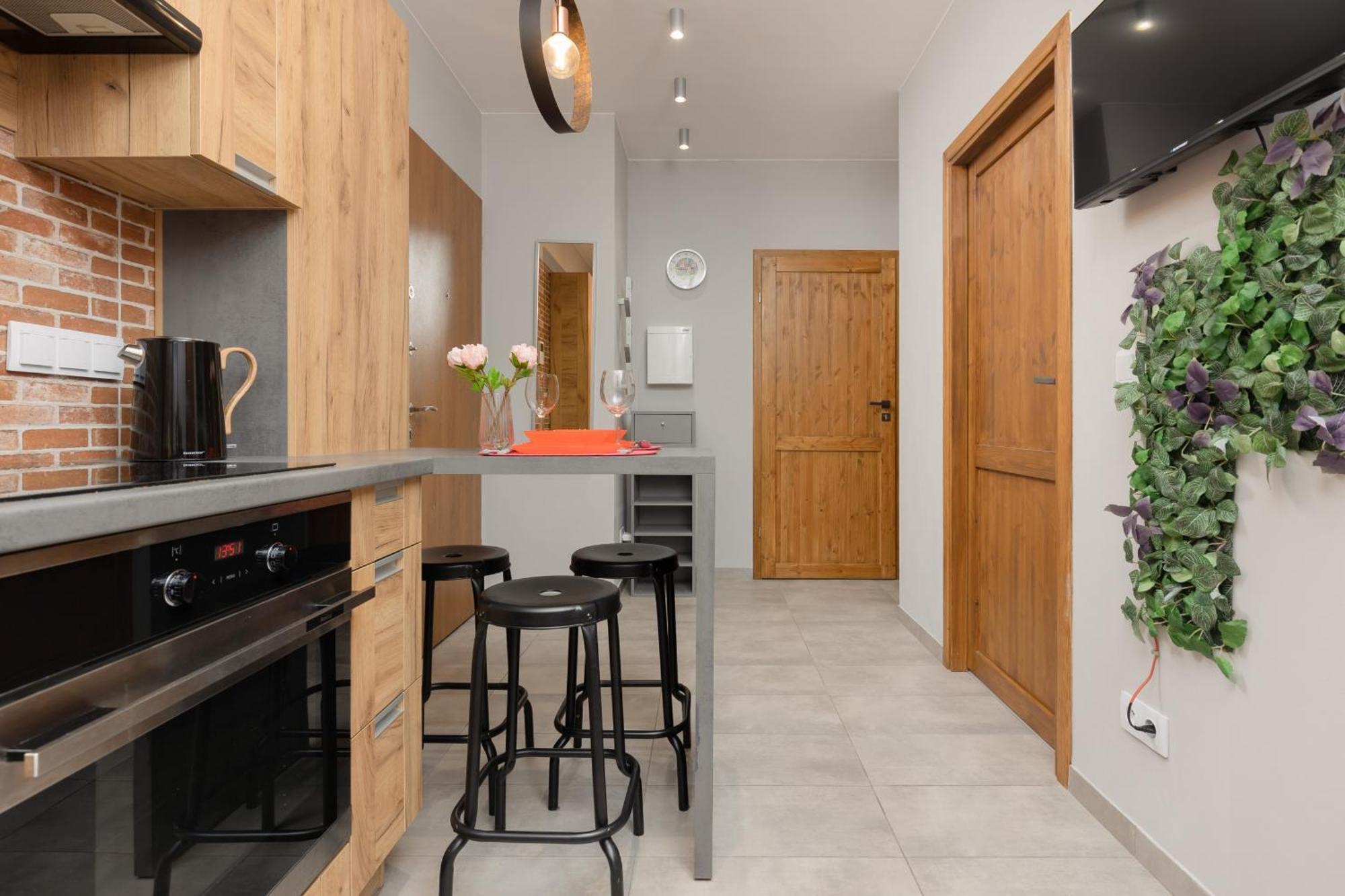Apartment Cozy Three-bedroom Family In By Renters Warschau