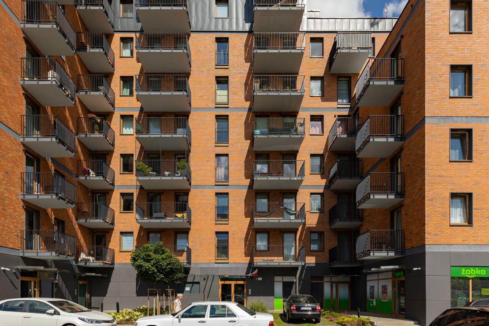 Cozy Three-bedroom Family In By Renters Apartment